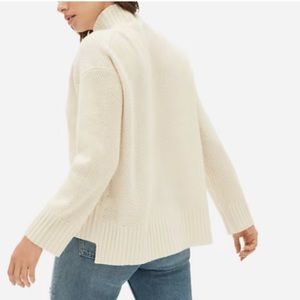 Everlane The Cashmere Stroopwafel Cream Turtleneck Sweater